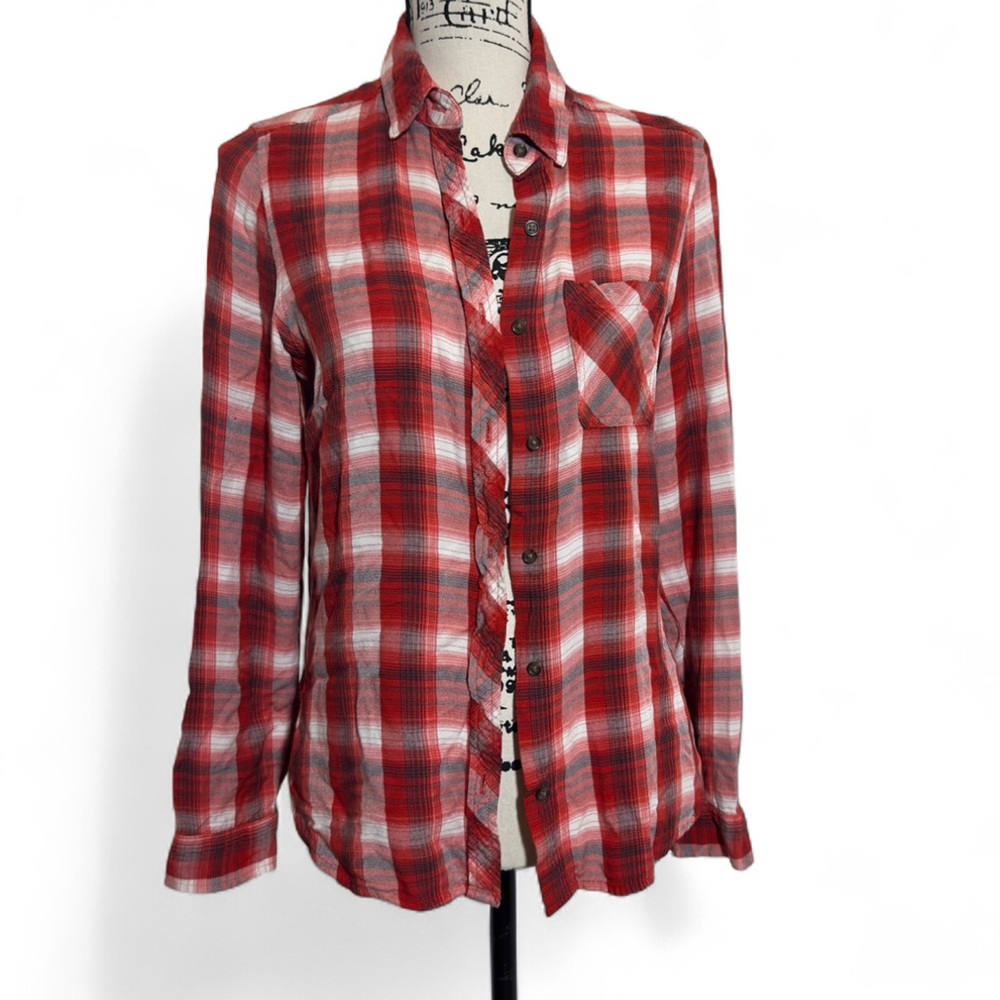 Universal Thread‎ Red and White Plaid Shirt